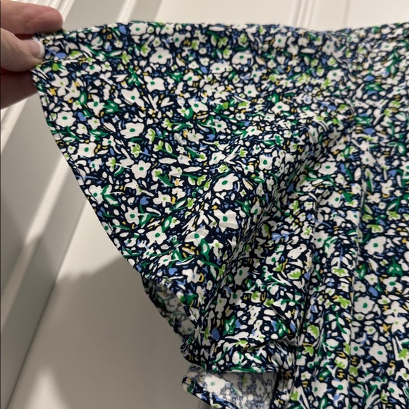 Jones New York Floral Print Top - Blue,  Green and White - NWT 1x - Picture 3 of 5